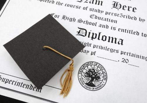 Diploma, Associate's Degree & Bachelor  Apa Bedanya dan Pilih Yang Mana?